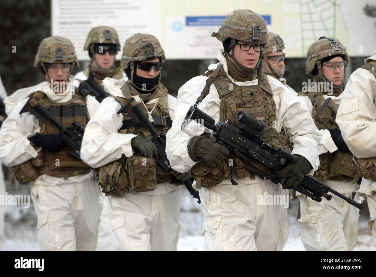 US Army soldiers marching on the NarvaJoesuu Narva road during their