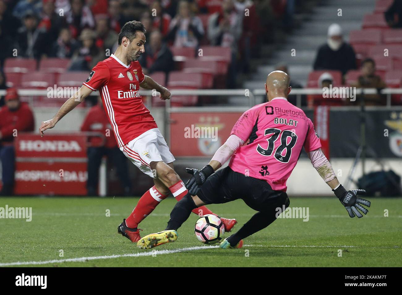 Benfica's forward Jonas (L) vies for the ball with Arouca's goalkeeper Sinan Bolat (R) during Premier League 2016/17 match between SL Benfica vs FC Arouca, in Lisbon, on February 10, 2017. (Photo by Carlos Palma/NurPhoto) *** Please Use Credit from Credit Field *** Stock Photo