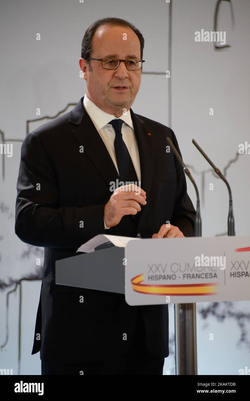 French President Francois Hollande speaks during a joint press conference with Spanish Prime Minister at the Centre Pompidou during a Spanish-Franco summit in Malaga, on February 20, 2017. (Photo by Guillaume Pinon/NurPhoto) *** Please Use Credit from Credit Field *** Stock Photo