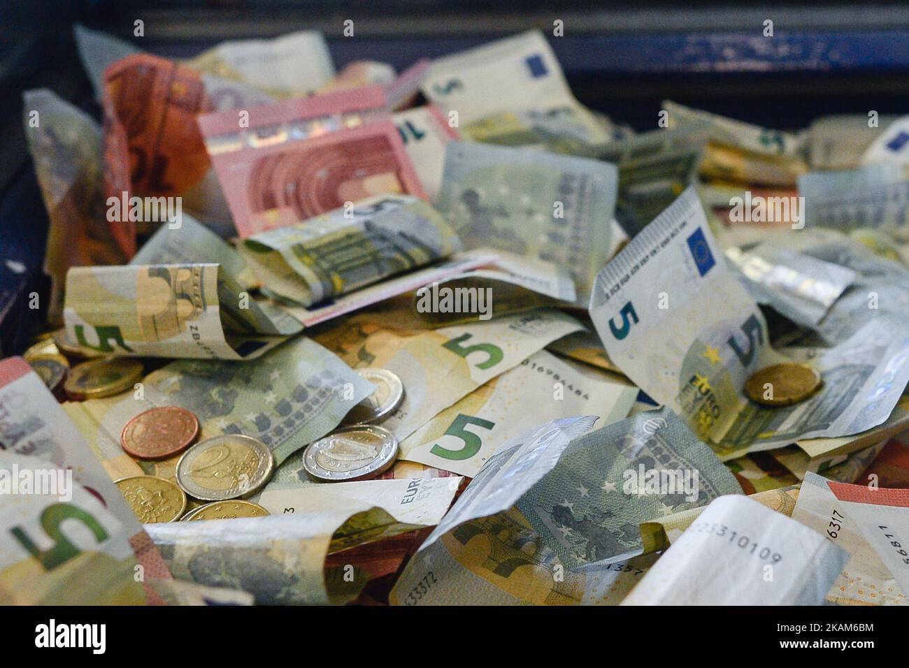 Us dollar billets hires stock photography and images Alamy