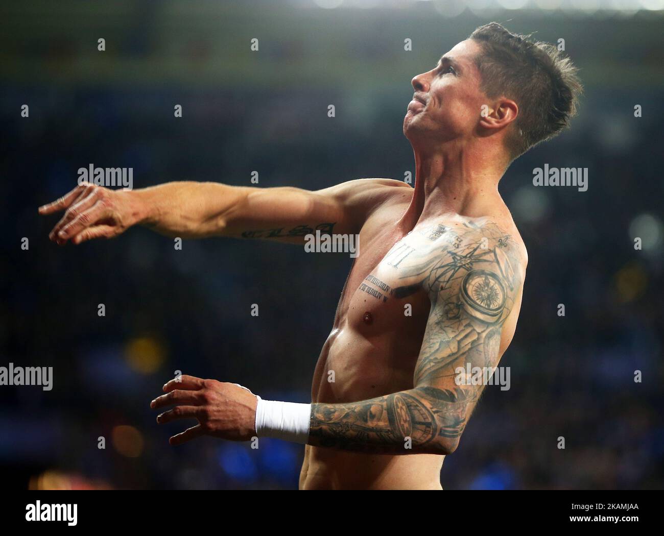 Fernando torres atlético madrid hi-res stock photography and ...