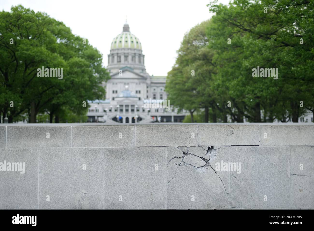 Cracks are seen in a wall at the Commonwealth of Pennsylvania Capitol Complex, in Harrisburg, PA, on April 30, 2017. Diminishing retail, crumbling infrastructure, environmental issues, poverty and unemployment are shown in a view on the current state of a section of rural America on day 101 of Trump's Presidency. The Keystone state Pennsylvania formed an important factor in Trump's victory in the 2016 US elections. (Photo by Bastiaan Slabbers/NurPhoto) *** Please Use Credit from Credit Field *** Stock Photo