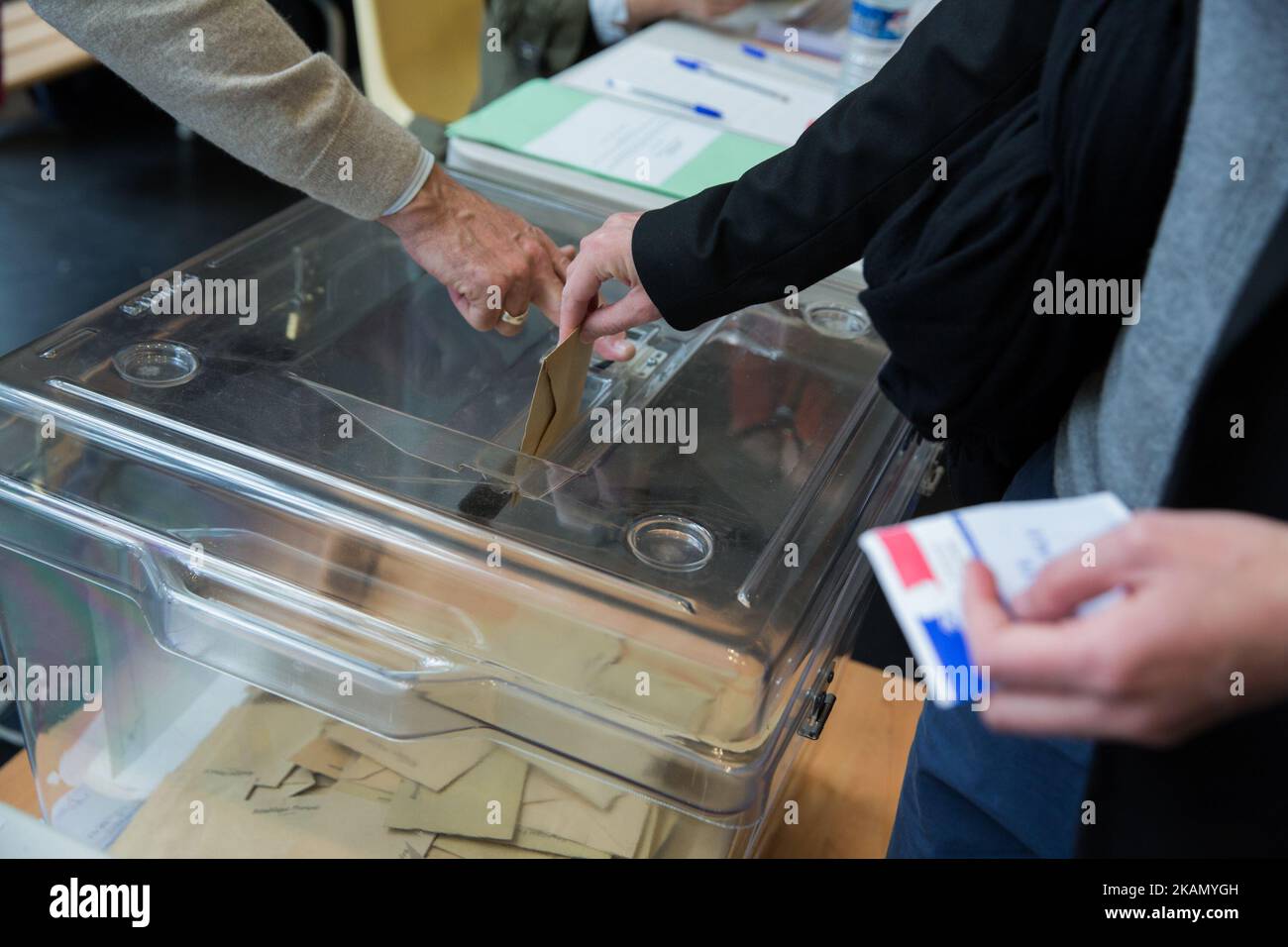 Millions of French citizens elect the 8th President of the Vth Republic in Paris on Sunday, 7th May 2017. For the second round of the French Presidential elections, Frenhc citizens have the choice between Emmanuel Macron, leader of En Marche (on forward) and Marine Le Pen, leader of Front National (far right party). The polling stations will closed at 8pm and the first result will be announced at this time. The definitive result will be published only on Wednesday 10 May 2017. (Photo by Michaud Gael/NurPhoto) *** Please Use Credit from Credit Field *** Stock Photo