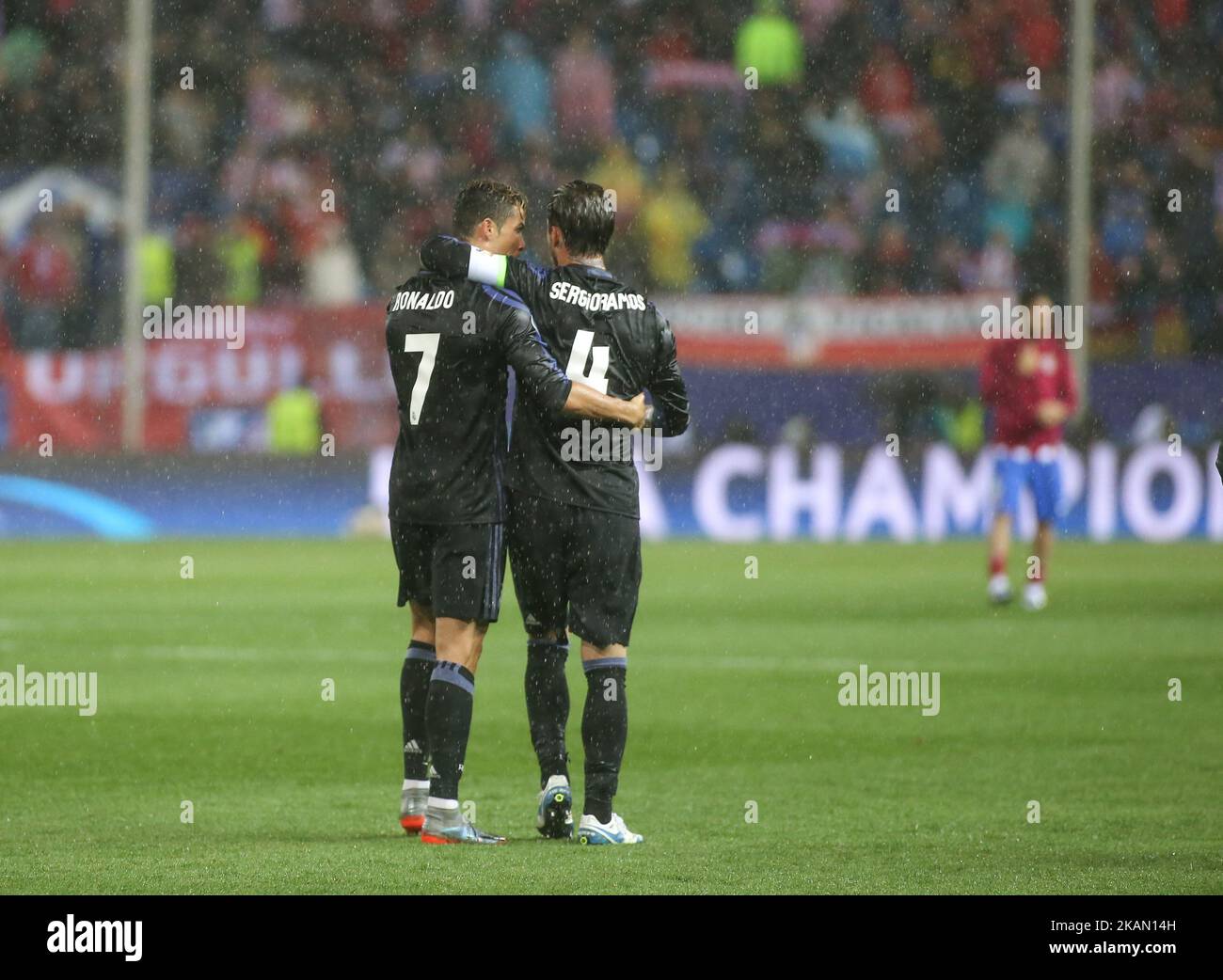 Real Madrid's players Cristiano Ronaldo and Sergio Ramos celebrate at the end of the UEFA Champions League semifinal second leg football match Club Atletico de Madrid vs Real Madrid CF at the Vicente Calderon stadium in Madrid, on May 10, 2017. (Photo by Raddad Jebarah/NurPhoto) *** Please Use Credit from Credit Field *** Stock Photo