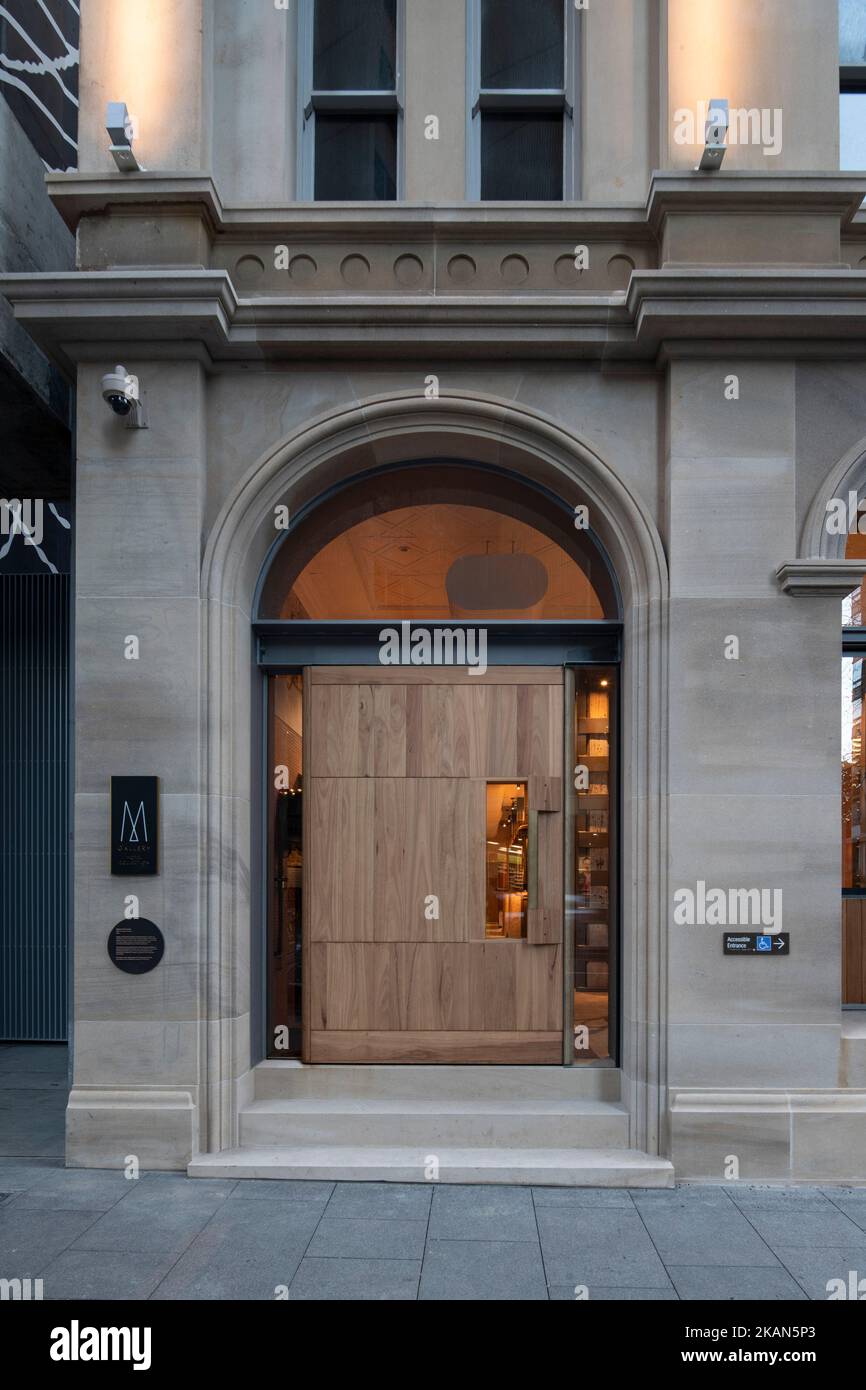 Street level entry of Porter House. The Castle & Porter House, Sydney