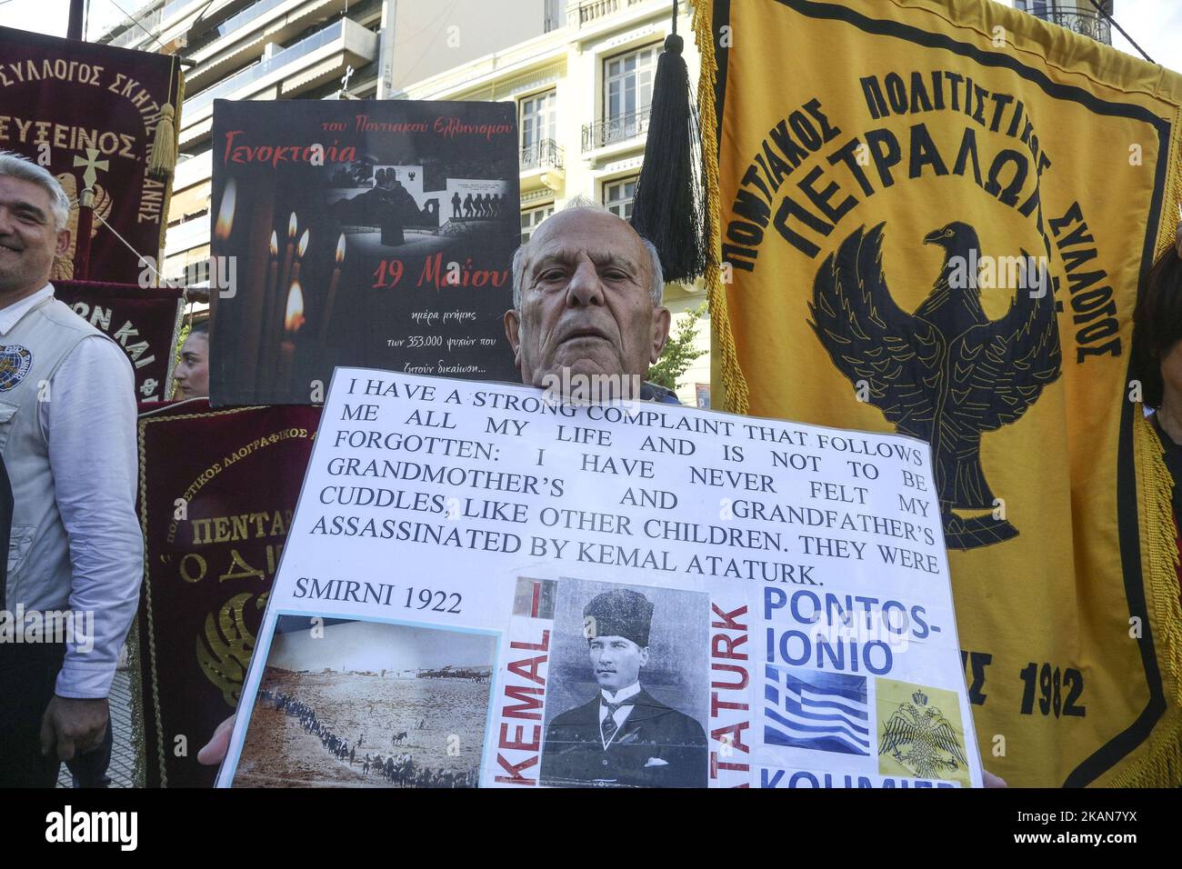 Armenian women in traditional dress hires stock photography and images