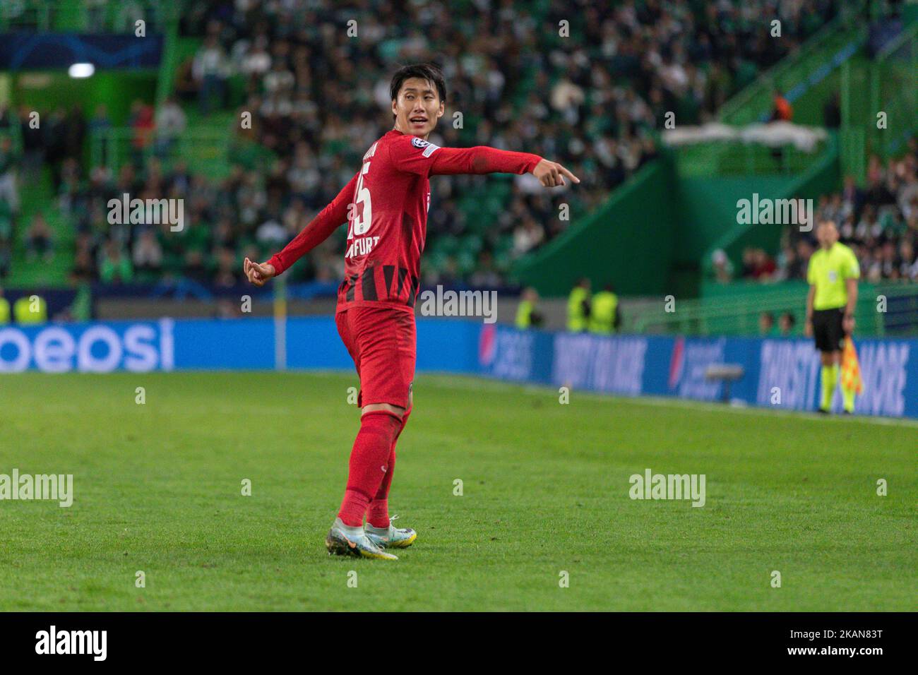 November 01, 2022. Lisbon, Portugal. Eintracht Frankfurt's forward from Japan Daichi Kamada (15) in action during the game of the 6th round of Group D for the UEFA Champions League, Sporting vs Eintracht Frankfurt © Alexandre de Sousa/Alamy Live News Stock Photo