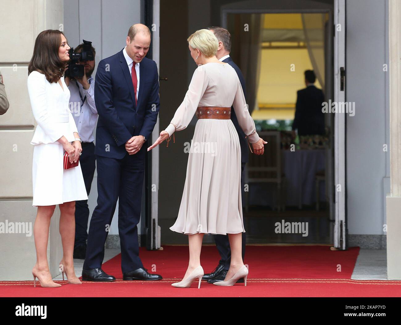 Welcoming of their Royal Highnesses The Duke of Cambridge (William Arthur Philip Louis), and Duchess of Cambridge (Catherine Elizabeth Middleton) in front of the Presidential Palace by the President of the Republic of Poland Andrzej Duda and First Lady Agata Kornhauser-Duda. July 17, 2017, Warsaw, Poland (Photo by Krystian Dobuszynski/NurPhoto) *** Please Use Credit from Credit Field *** Stock Photo