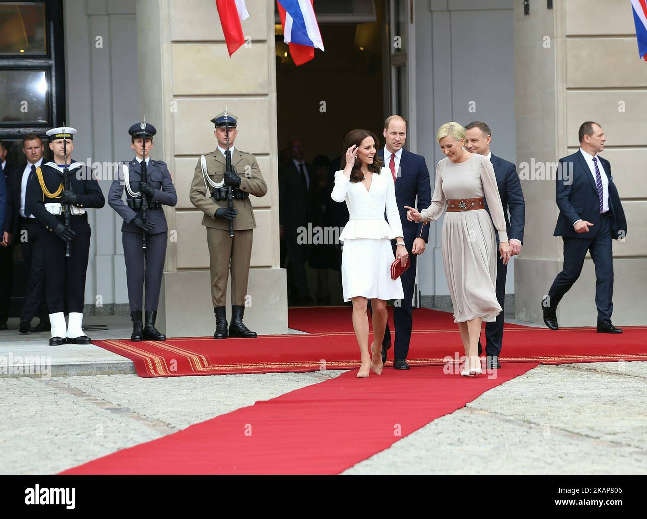 Bidding farewell to their Royal Highnesses The Duke of Cambridge (William Arthur Philip Louis), and Duchess of Cambridge (Catherine Elizabeth Middleton) in front of the Presidential Palace by the President of the Republic of Poland Andrzej Duda and First Lady Agata Kornhauser-Duda. July 17, 2017, Warsaw, Poland (Photo by Krystian Dobuszynski/NurPhoto) *** Please Use Credit from Credit Field *** Stock Photo