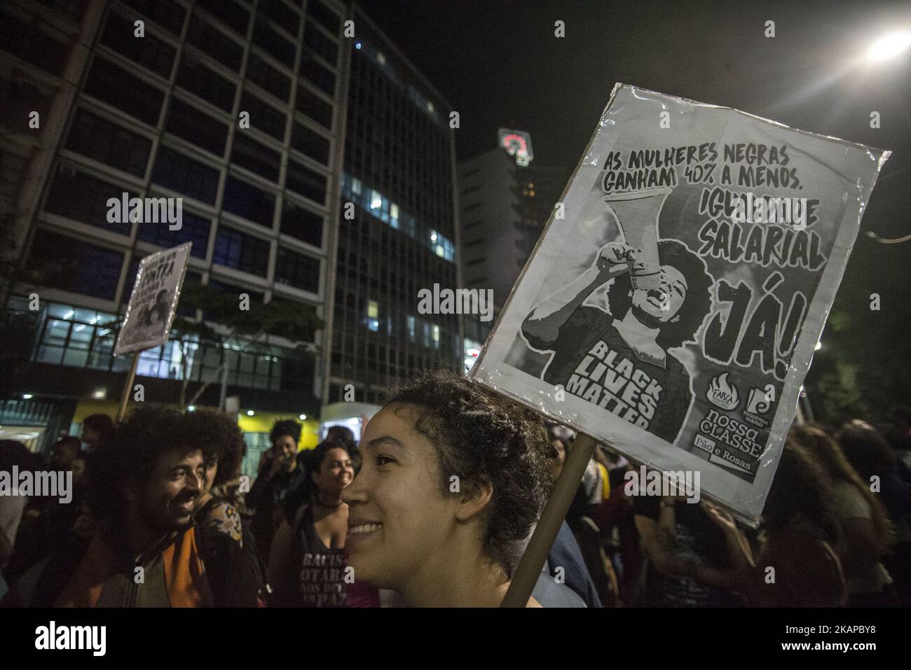 Indigenous women defend hi-res stock photography and images - Alamy