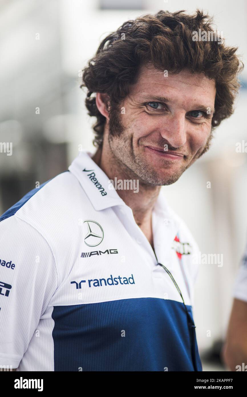 Guy Martin from Great Britain taking part of the Williams mechanics crew during the Formula One Belgian Grand Prix at Circuit de Spa-Francorchamps on August 24, 2017 in Spa, Belgium. (Photo by Xavier Bonilla/NurPhoto) Stock Photo