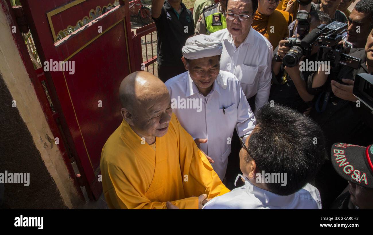 National Awakening Party Leader Muhaimin Iskandar with his people visiting the Budha Temple at Kota-North Jakarta, Indonesia, on 3 September 2017 to address the concern about what happening in Myanmar. He meet with leader of the monk at the temple and give press conference to condemn the humanity case for Rohingya people. (Photo by Donal Husni/NurPhoto) Stock Photo