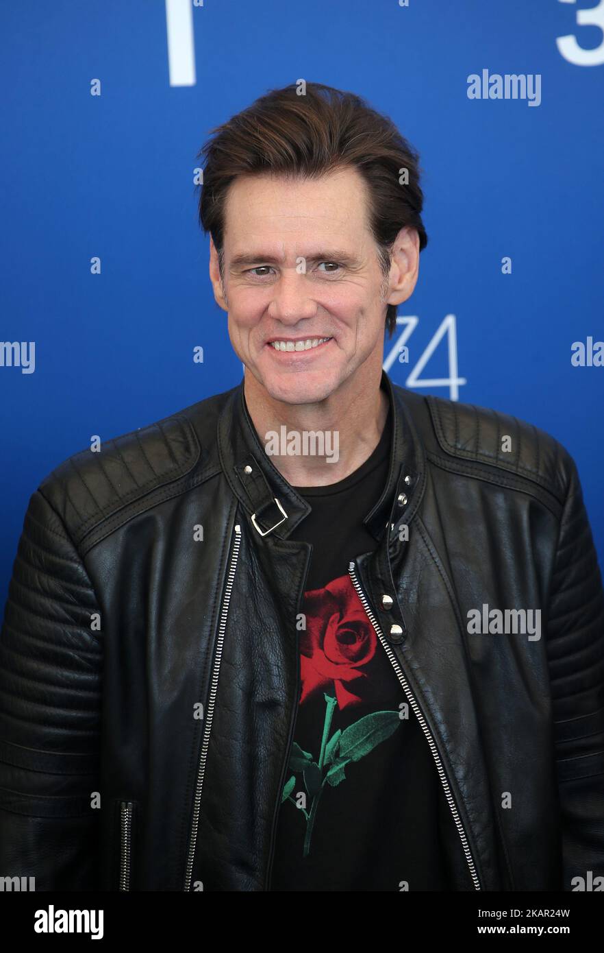 Jim Carrey attends the photocall of the movie 'Jim & Andy: The Great ...