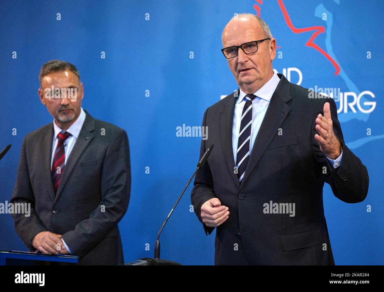 Potsdam Germany 03rd Nov 2022 Dietmar Woidke r SPD Minister 