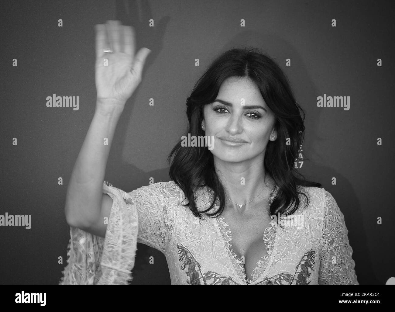 Penelope Cruz attend the photo call of the movie 'LOVING PABLO' during 74th Venice International Film Festival on September 6, 2017 at Venice Lido. (Photo by Matteo Chinellato/NurPhoto) Stock Photo