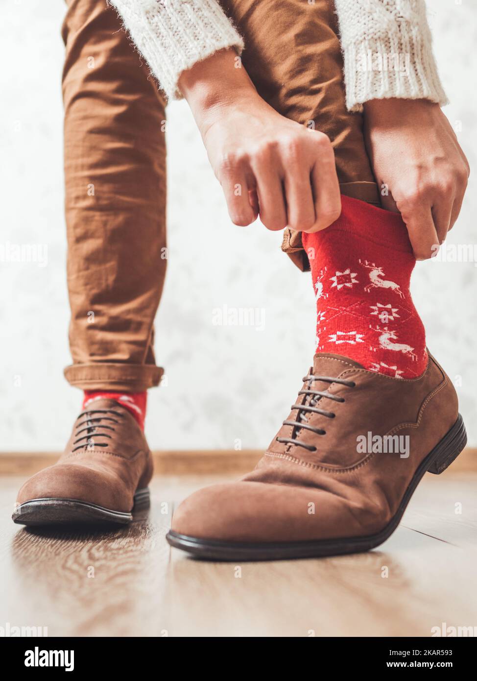Red socks and man hi-res stock photography and images - Alamy