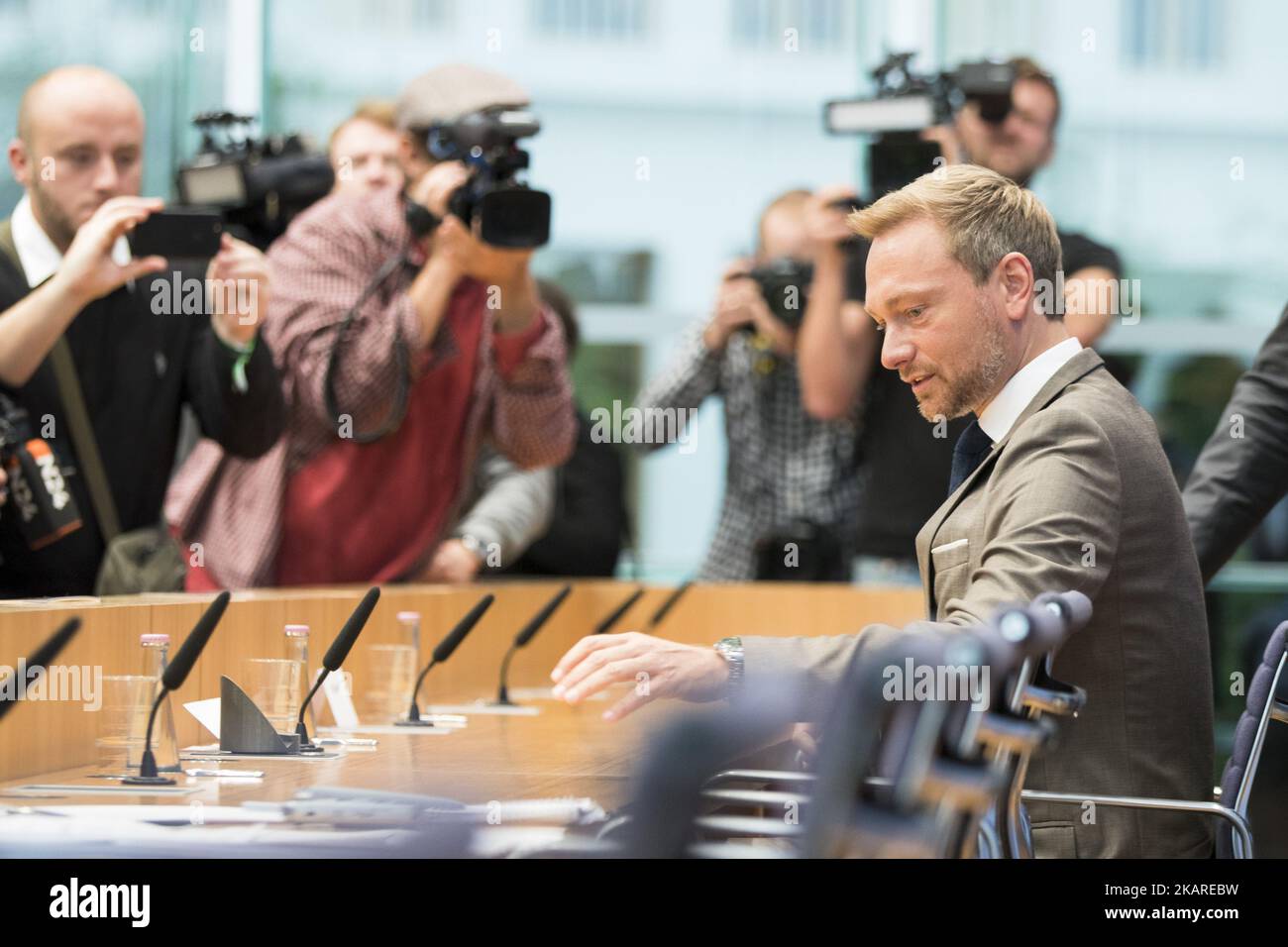 Chairman of the Free Democratic Party (FDP) Christian Lindner arrives to a press conference the day after the elections at the Bundespressekonferenz in Berlin, Germany on September 25, 2017. (Photo by Emmanuele Contini/NurPhoto) Stock Photo