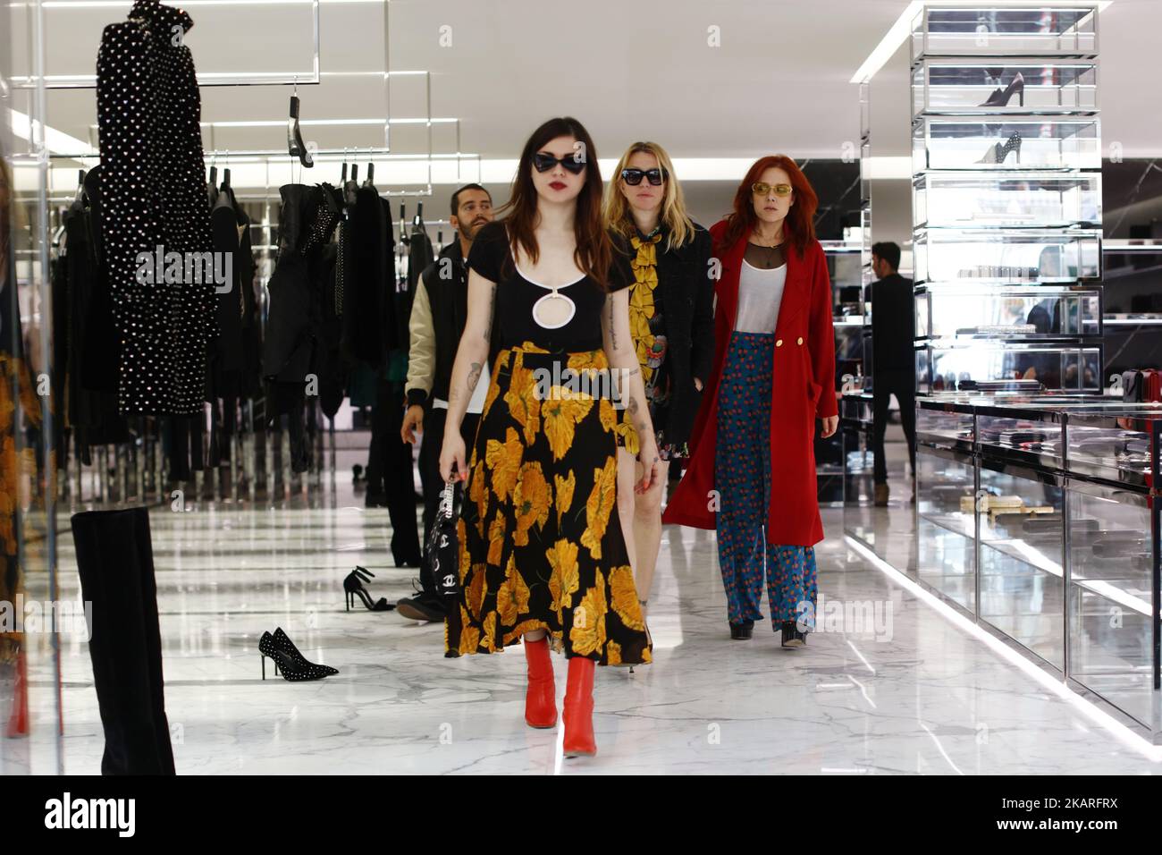 Courtney Love and her daughter Frances Bean Cobain seen leaving Yves Saint Laurent store in Paris, France, on september 26, 2017. (Photo by Mehdi Taamallah/NurPhoto) Stock Photo