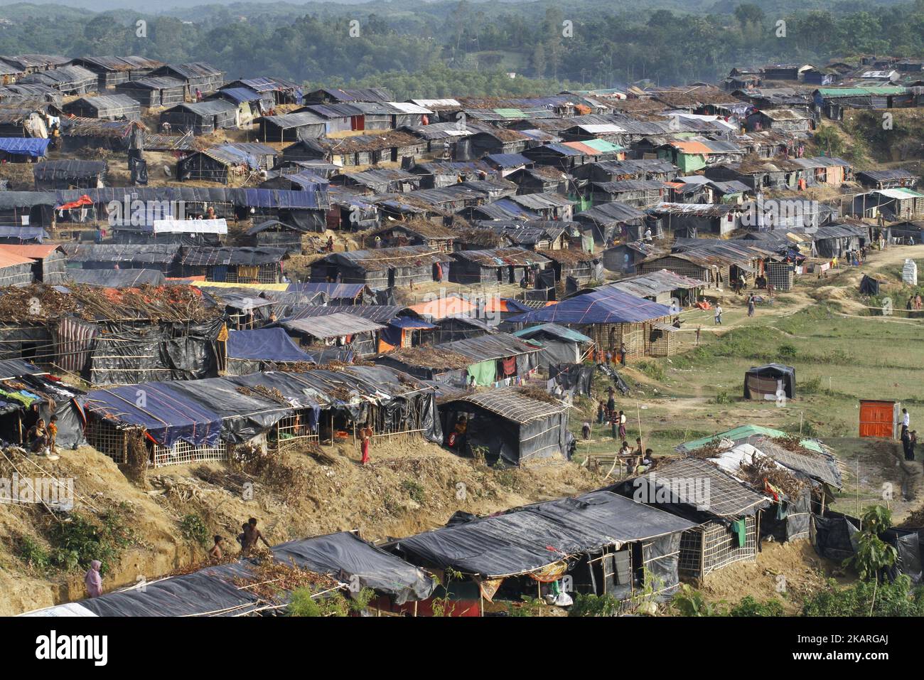 A view shows Rohingya refugees tents in Ukhiya, Bangladesh on September 26, 2017. More than 450,000 Rohingya Muslims have fled into Bangladesh, violence erupted in Myanmar's Rakhine state since August 25. (Photo by Rehman Asad/NurPhoto) Stock Photo