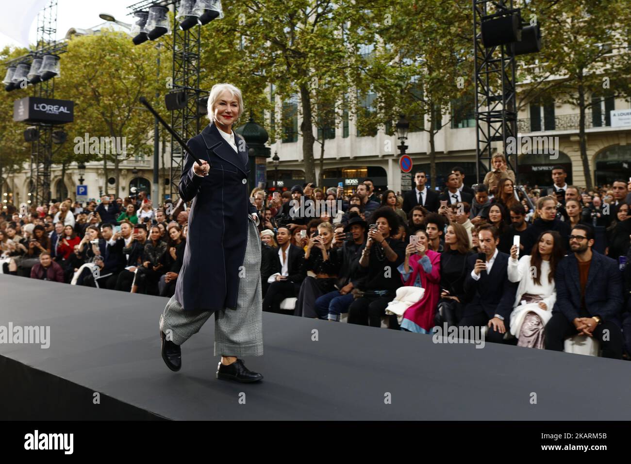 Liya Kebede walks the runway during the L'Oreal show as part of Paris  Fashion Week Womenswear Spring/Summer 2022 in Paris, France on October 03,  2021. Photo by Aurore Marechal/ABACAPRESS.COM Stock Photo 