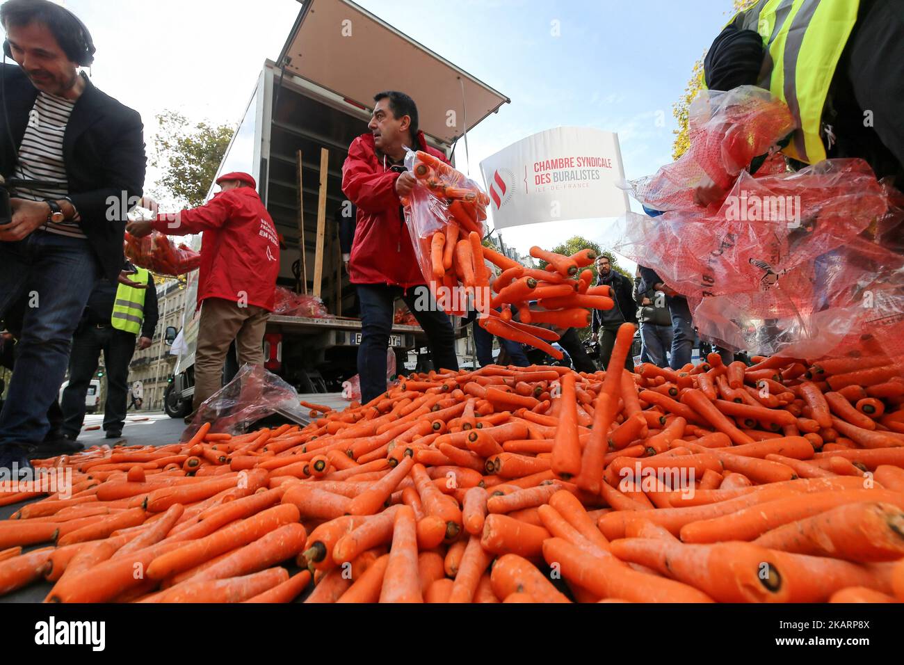 A Close-up View Of A Cigarette With A White Filter Showing Texture Australia