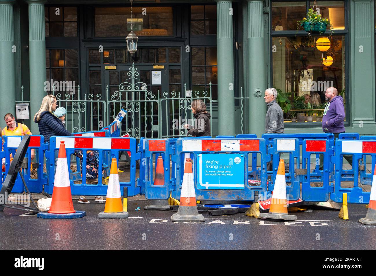 Windsor, Berkshire, UK. 3rd November, 2022. Thames Water were back in