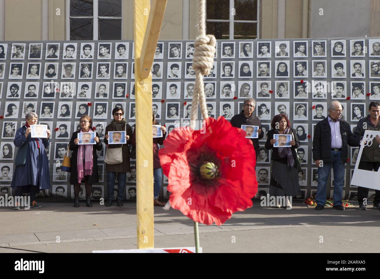Hanging flowers exhibition at the Place Denfert Rochereau in Paris, France, on October 11, 2017. In memory of the thousands of students massacred in Iran in the summer of 1988. International Day of the Girl increases awareness of issues faced by girls around the world. (Photo by Siavosh Hosseini/NurPhoto) Stock Photo