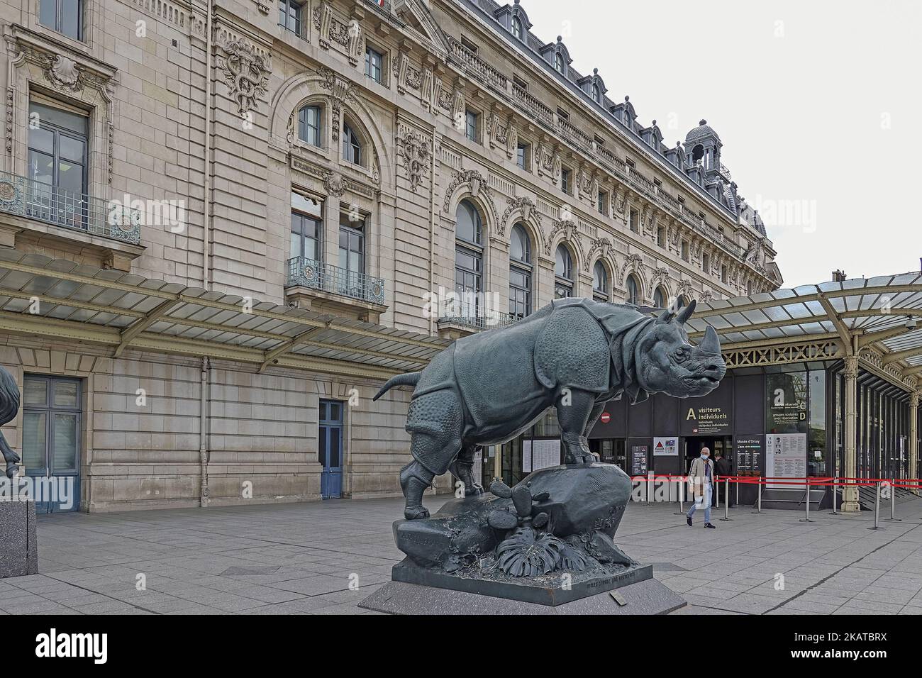 France, Paris, Musee d'Orsay - Orsay Museum housed in the former Gare d'Orsay, a Beaux-Arts railway station. t houses the largest collection of Impres Stock Photo