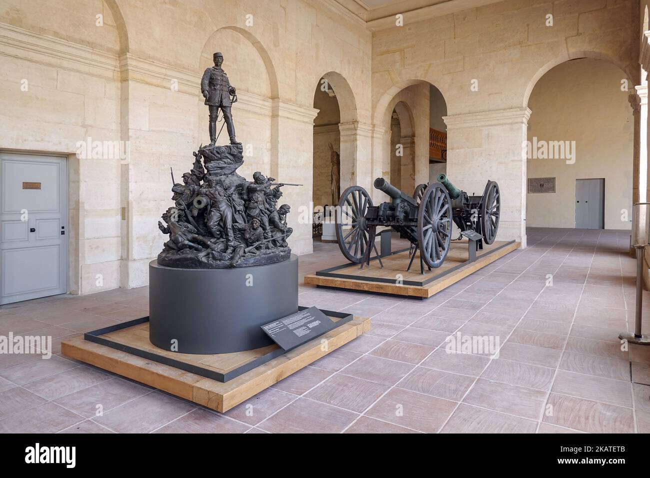France, Paris, Hotel des Invalides, The Musee de l'Armee (Army Museum) national military museum of France   Photo © Fabio Mazzarella/Sintesi/Alamy Sto Stock Photo