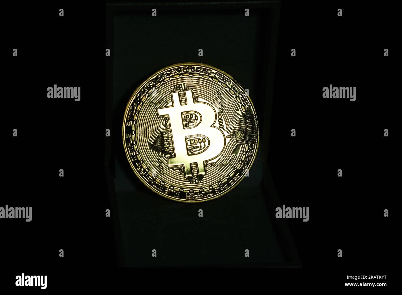 Derivatives hi-res stock photography and images - Alamy