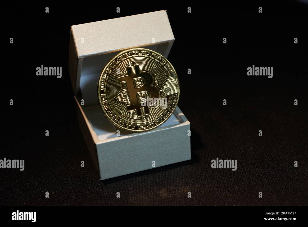 Derivatives hi-res stock photography and images - Alamy