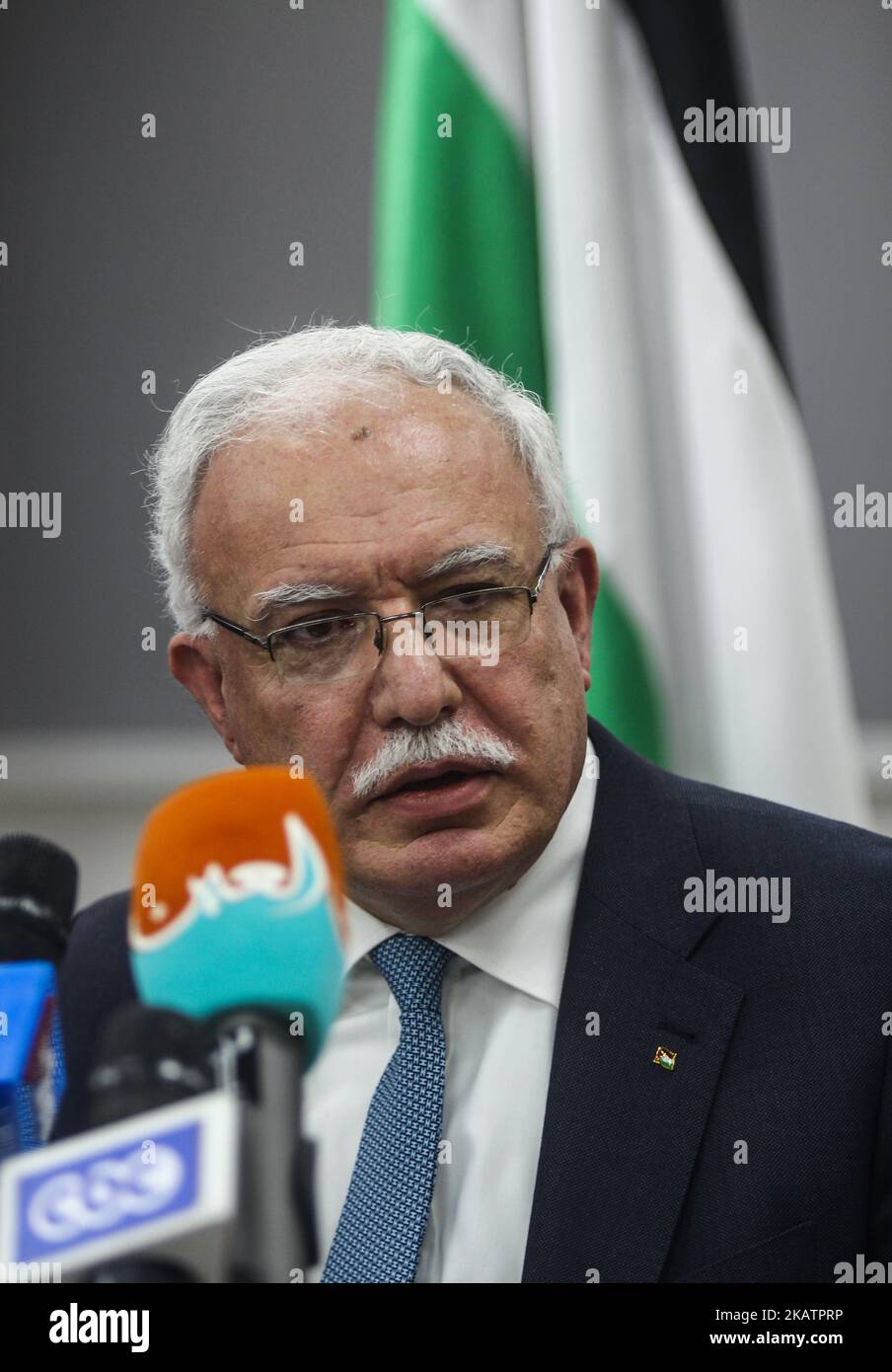 Palestinian minister of Foreign Affairs Riyad al-Maliki to holds a press conference at the embassy of Palestine headquarters in Cairo, Egypt, 09 Dec 2017. The Foreign Minister talked about the latest developments after US president Donald J. Trump on 06 December announced he is recognising Jerusalem as the Israeli capital and will relocate the US embassy from Tel Aviv to Jerusalem. (Photo by Fayed El-Geziry/NurPhoto) Stock Photo