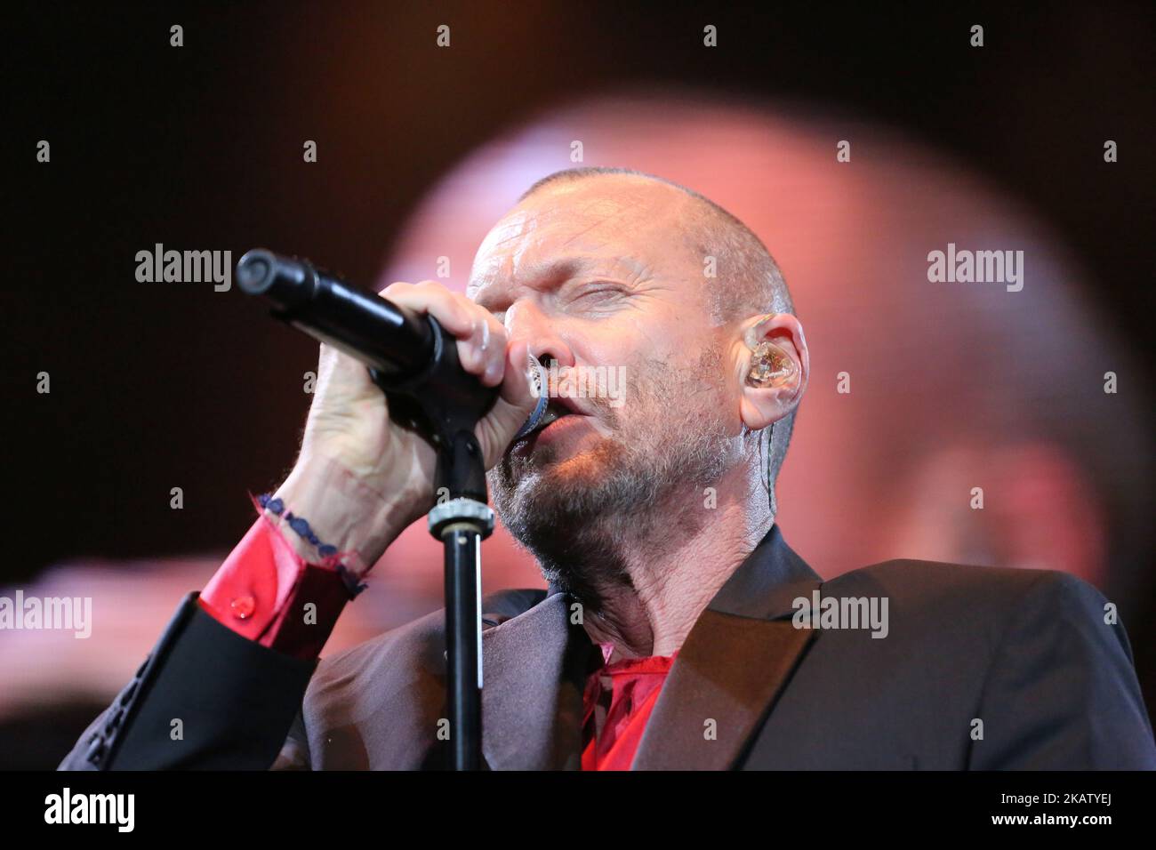 Biagio Antonacci performing live for his "Dediche e manie" tour at the