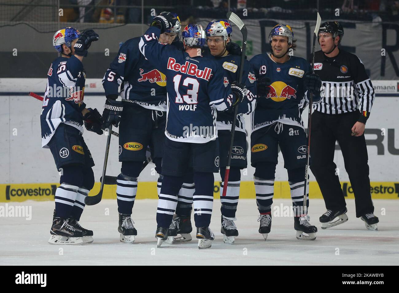 Rejoicing of Munich during the 46th game day of the German Ice Hockey League between Red Bull Munich and Koelner Haie in the Olympia Eissportzentrum in Munich, Germany, on January 26, 2018. (Photo by Marcel Engelbrecht/NurPhoto) Stock Photo