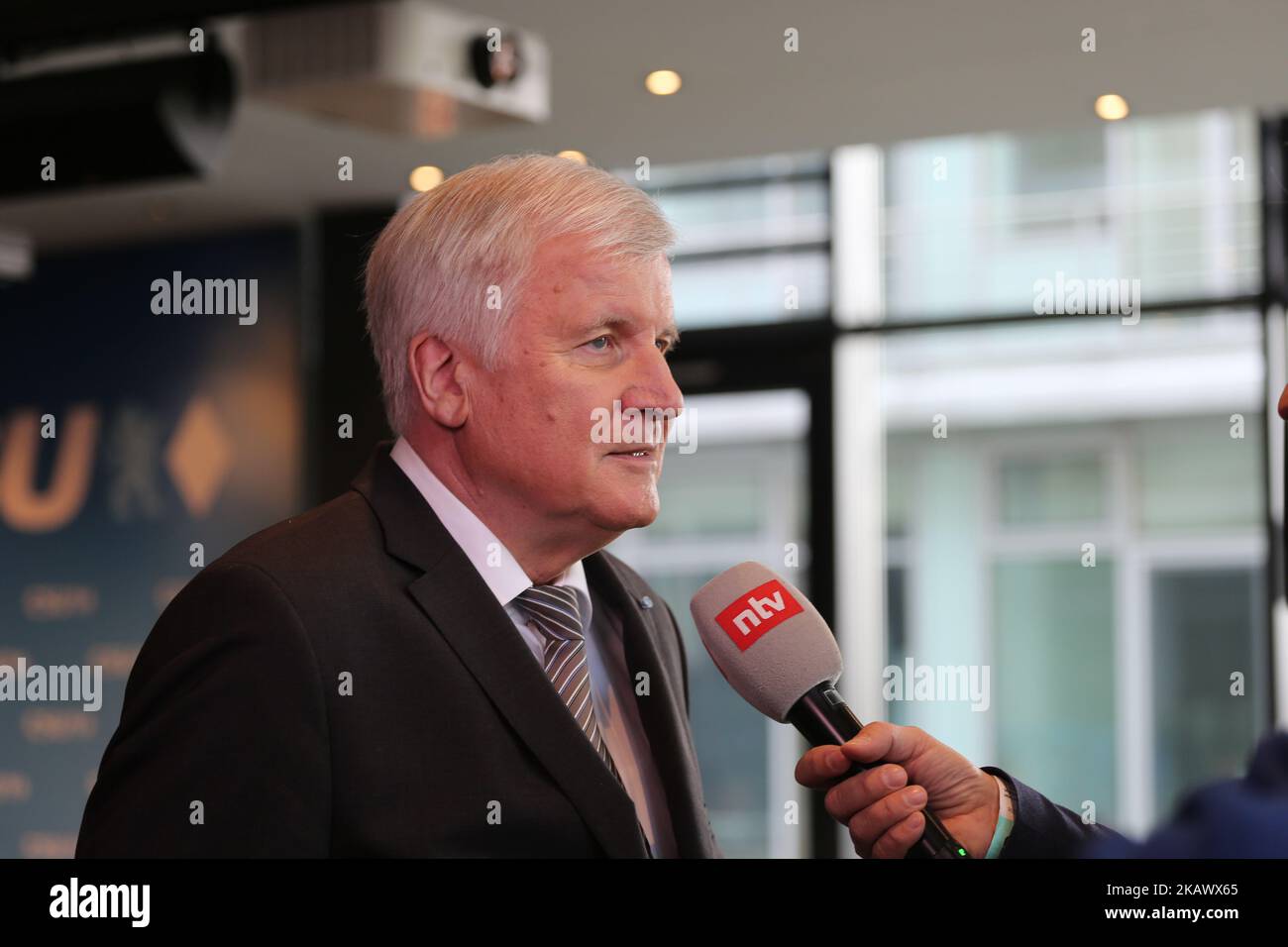 Horst Seehofer gives an interview to NTV in Munich, Germany, on 5 March 2018. The Christian Social Union anounced its new federal ministers, the deputy state secretaries and the new secretary general. Yesterday the Social Democratic Party of Germany (SPD) anounced, that the members voted for a new Grand Coalition (GroKo) with the CDU and CSU. (Photo by Alexander Pohl/NurPhoto) Stock Photo