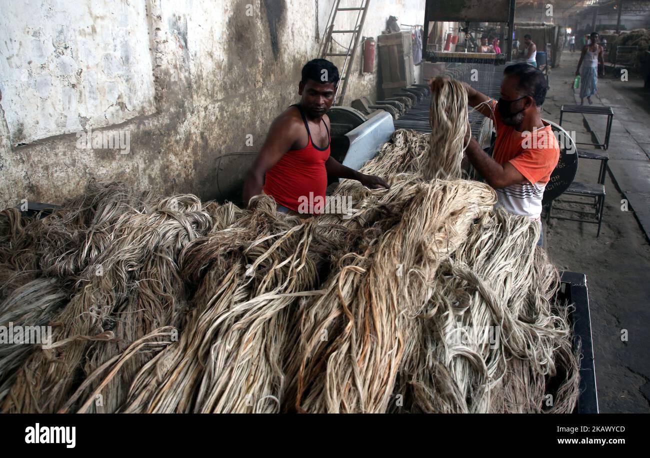 Jute goods in bangladesh hi-res stock photography and images - Alamy