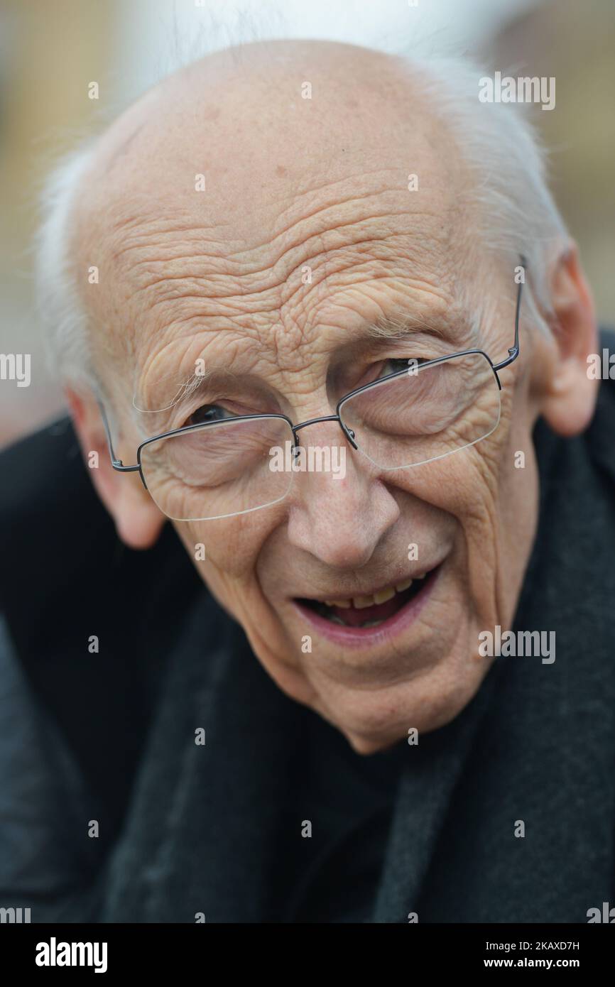 Father leon knabit hi-res stock photography and images - Alamy