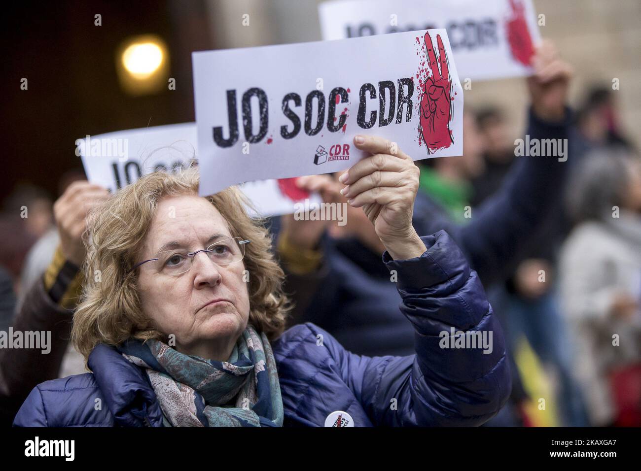 Thousands of protesters support the pro-independence activist arrested by Guardia Civil (spanish military police) and Mossos d'Esquadra (Catalan autonomous police) linked to the CDR (Comitès de Defensa de la República - Republlic's Defenders Comitee), holding banners with the text 'Jo sóc CDR' (I'm CDR) in Catalonia in Barcelona, Catalonia, Spain on April 10, 2018. (Photo by Miquel Llop/NurPhoto) Stock Photo