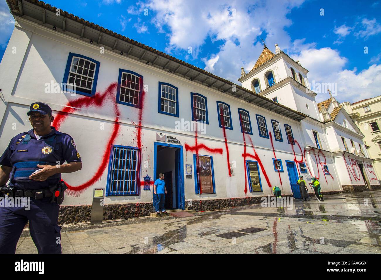 The facade of the Patio do Colegio, a building of great historical