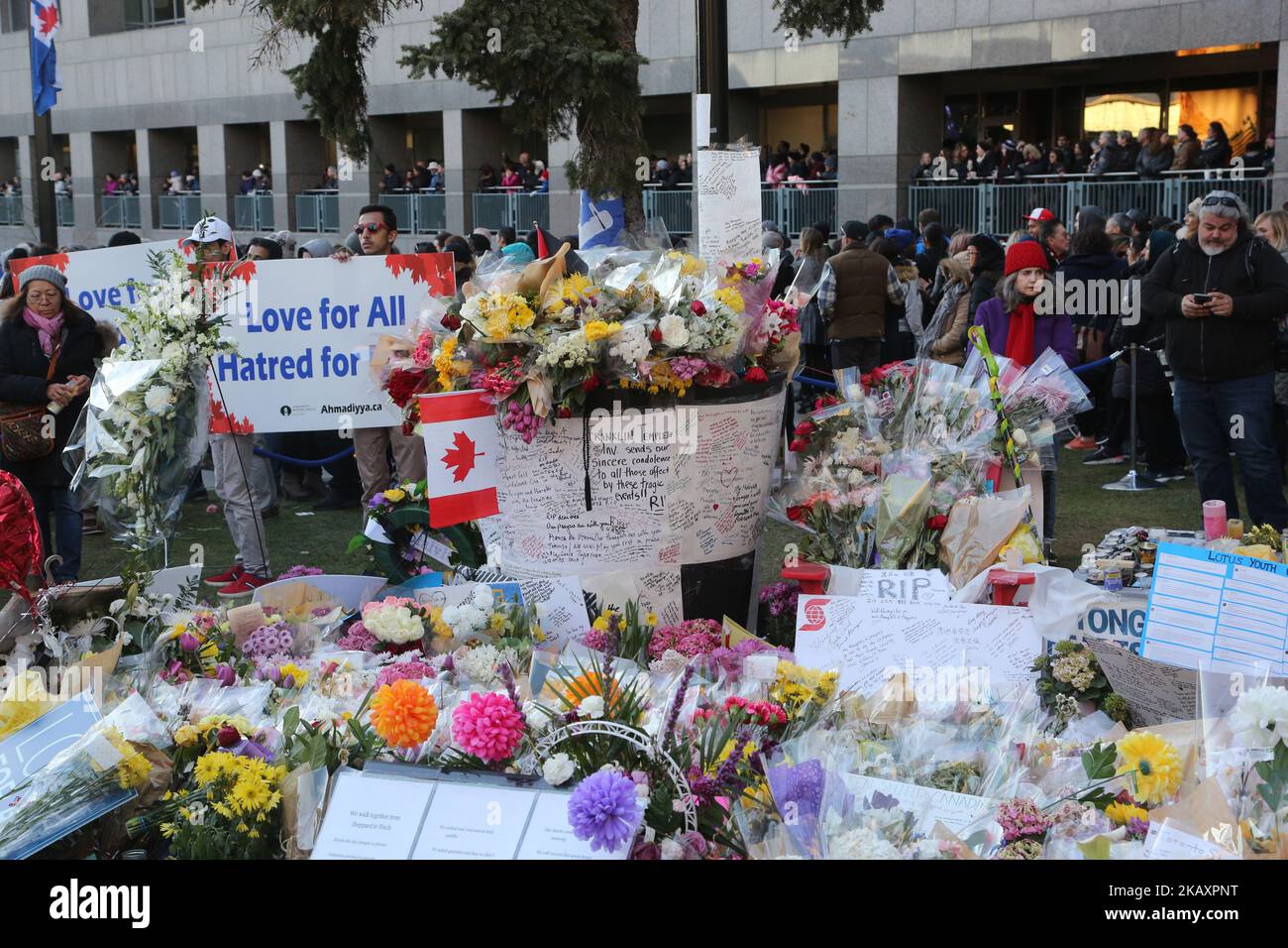 Number 1 canada square hires stock photography and images Alamy
