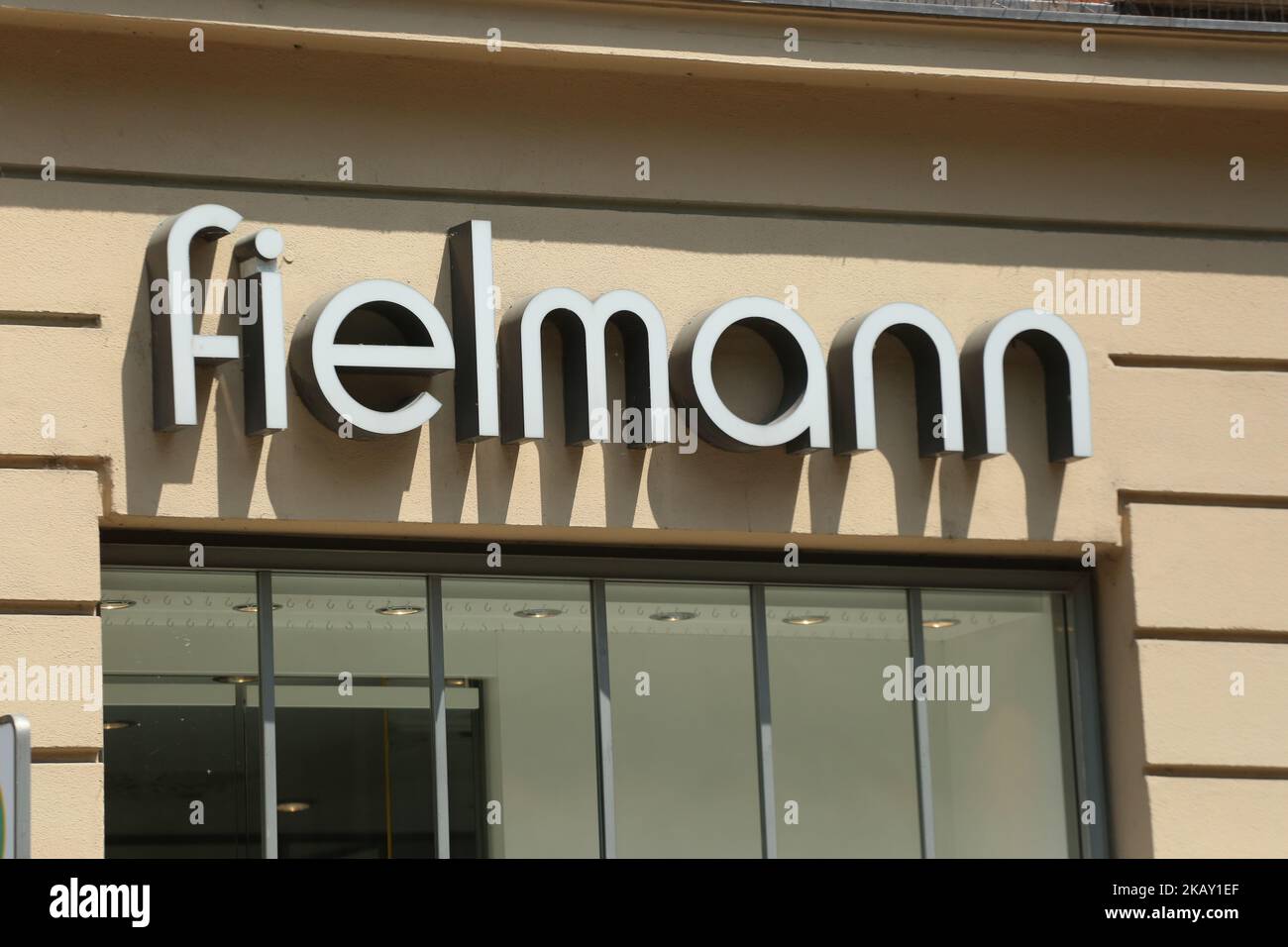 Fielmann hi-res stock photography and images - Page 2 - Alamy