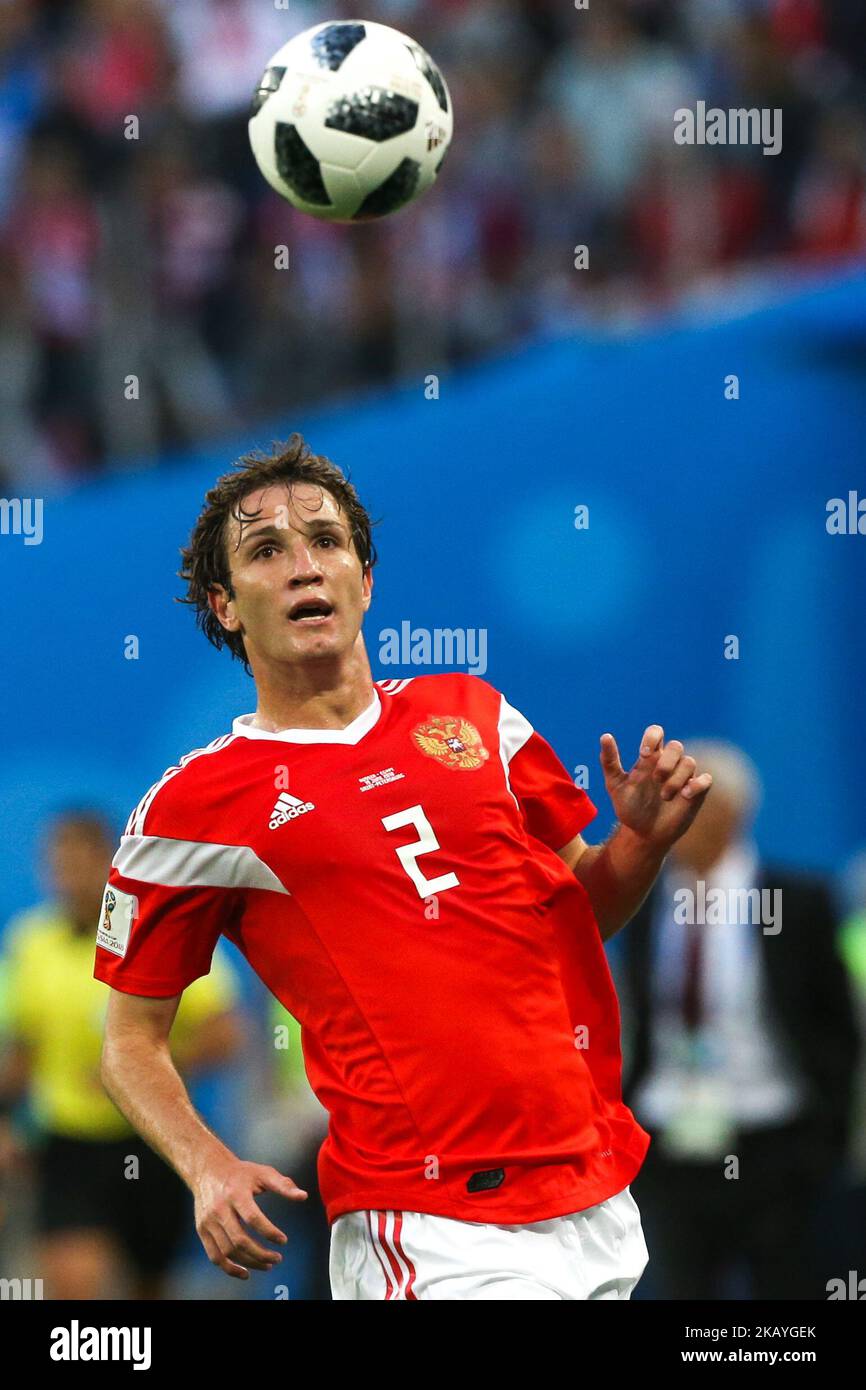 Mario Fernandes of the Russia national football team vie for the ball during the 2018 FIFA World Cup match, first stage - Group A between Russia and Egypt at Saint Petersburg Stadium on June 19, 2018 in St. Petersburg, Russia. (Photo by Igor Russak/NurPhoto) Stock Photo
