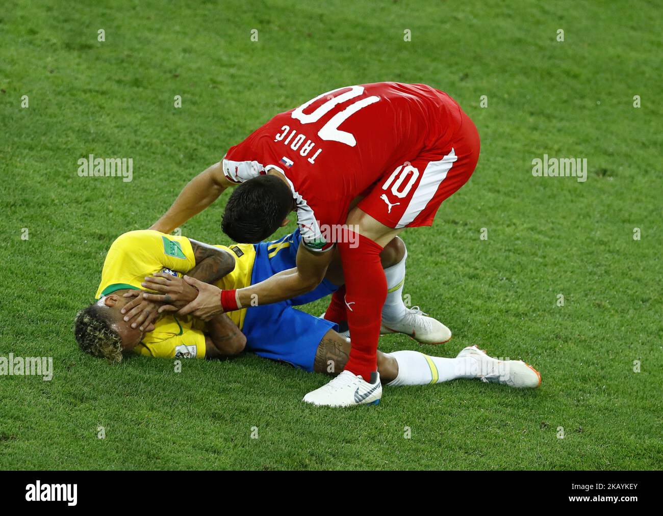 Group E Serbia v Brazil - FIFA World Cup Russia 2018 Neymar (Brazil) and Dusan Tadic (Serbia) after a tackle at Spartak Stadium in Moscow, Russia on June 27, 2018. (Photo by Matteo Ciambelli/NurPhoto)  Stock Photo