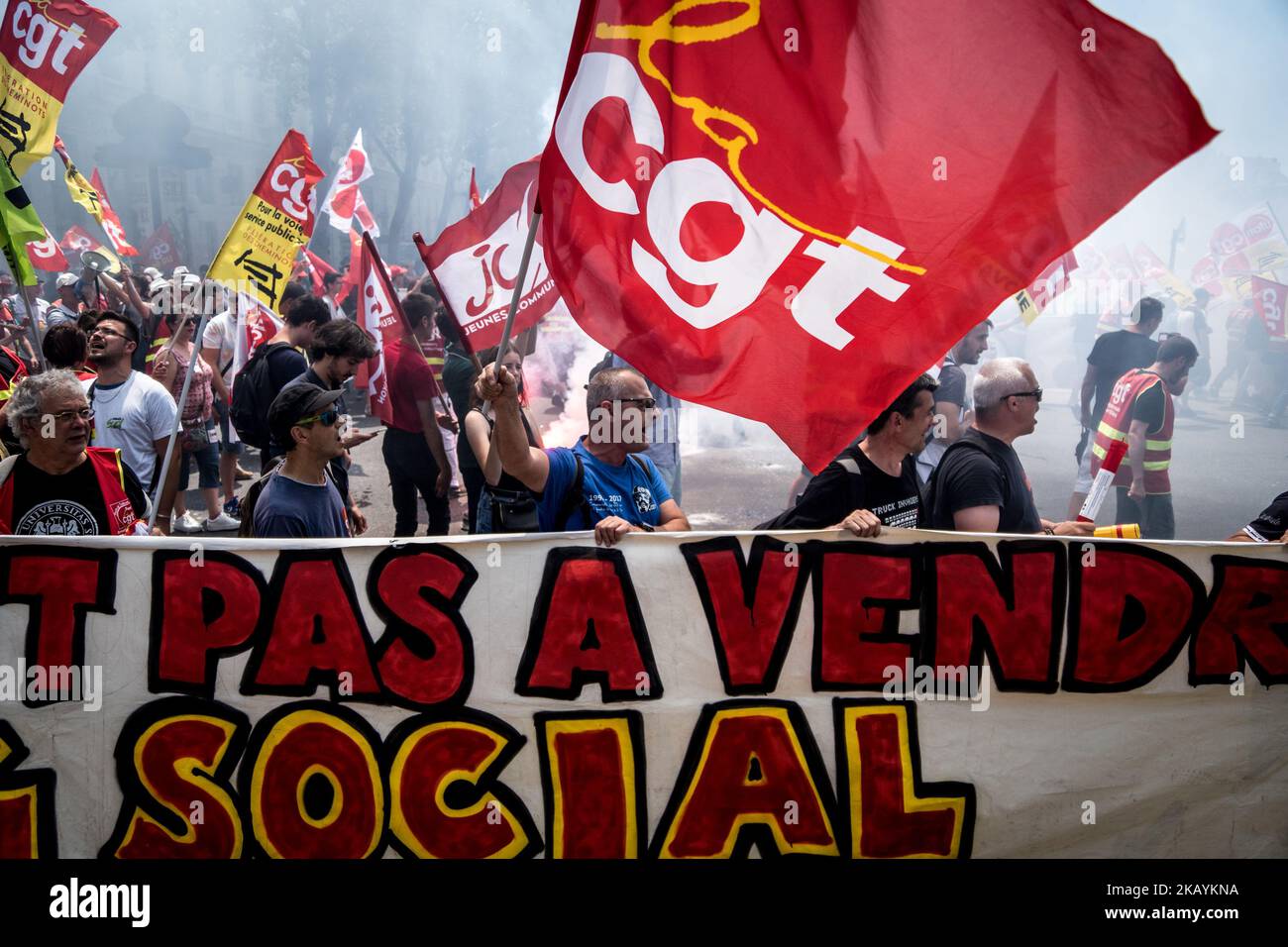 CGT union protests against Macron government reforms in Lyon, France, June 28, 2018. Several thousand protesters marched through the streets of the city, including railway workers on strike for several weeks against the reform of the SNCF. (Photo by Nicolas Liponne/NurPhoto) Stock Photo