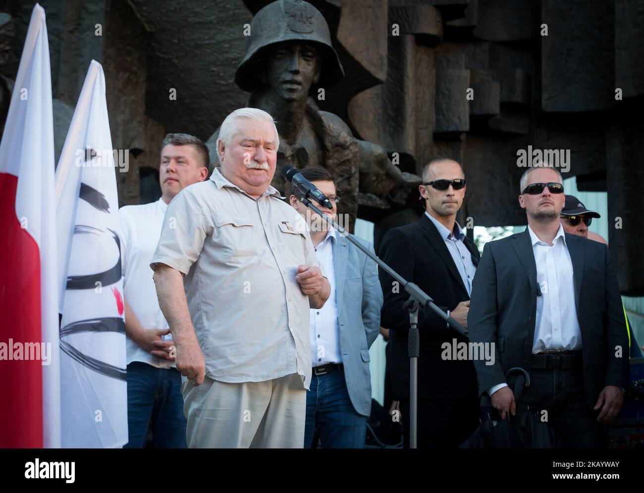 Polish former president and Nobel Peace Prize winner Lech Walesa addresses a crowd of right-wing government opponents during the protest in front of the Sad Najwyzszy, (the Polish Supreme Court) in Warsaw, Poland on 4 July 2018. Poland’s international isolation and political uncertainty at home has deepened as a purge of the Supreme Court’s justices took effect, with the chief justice defiantly refusing to step down. First President Malgorzata Gersdorf arrived for work as usual at the court in Warsaw, vowing to continue her constitutionally mandated term, which runs through 2020. (Photo by Mat Stock Photo