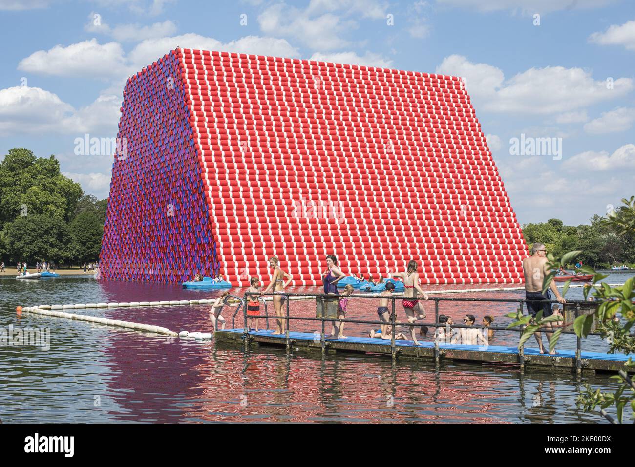 Christo artist tree hi-res stock photography and images - Alamy