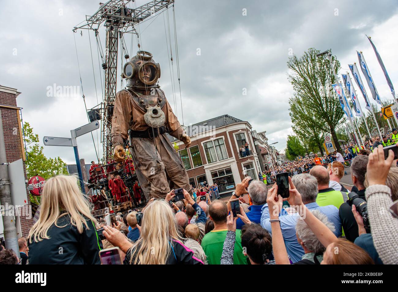 The World famous Production Of Royal De Luxe Makes Its Dutch Premiere The World famous Production Of Royal De Luxe Makes Its Dutch Premiere