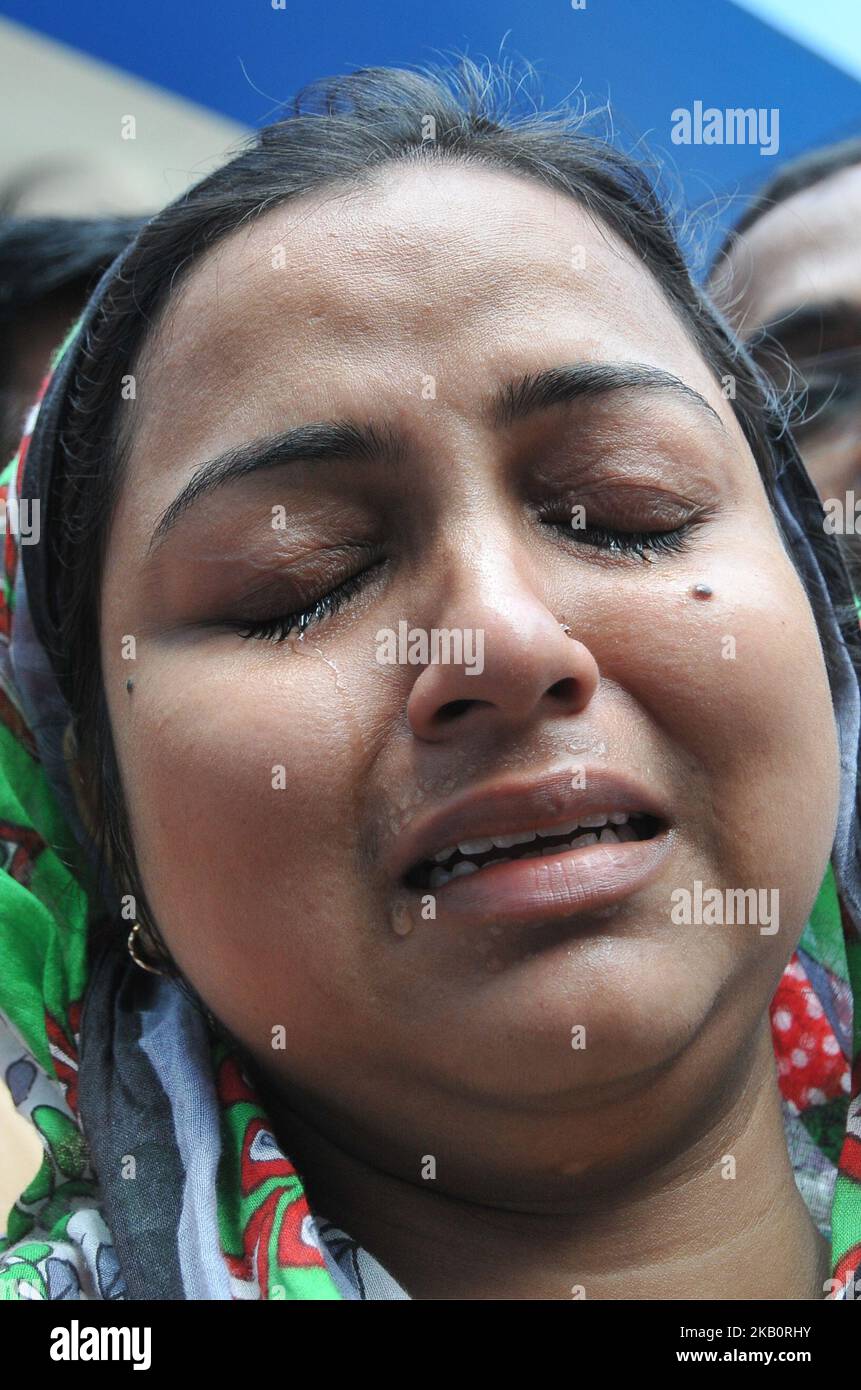 A major Injury person wife cry at front of Emergency SSKM Hospital of ...