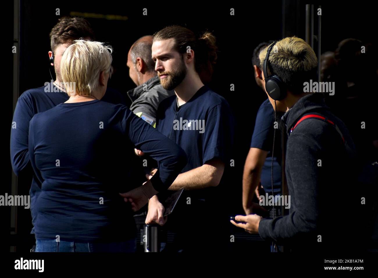 People queue outside the Apple Store at Regent Street as Apple launch the new iPhone XS, London on September 21, 2018. Apple have today launched their new mobile phones: the iPhone XS, iPhone XS Max and the Apple Watch Series 4 across 30 countries. (Photo by Alberto Pezzali/NurPhoto) Stock Photo