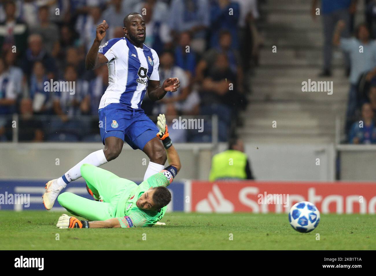 Porto's Malian forward Moussa Marega (L) in action with Fernando Muslera goalkeeper of Galatasaray (R) during the UEFA Champions League, match between FC Porto and Galatasaray, at Dragao Stadium in Porto on October 3, 2018 in Porto, Portugal. (Photo by Paulo Oliveira / DPI / NurPhoto) Stock Photo